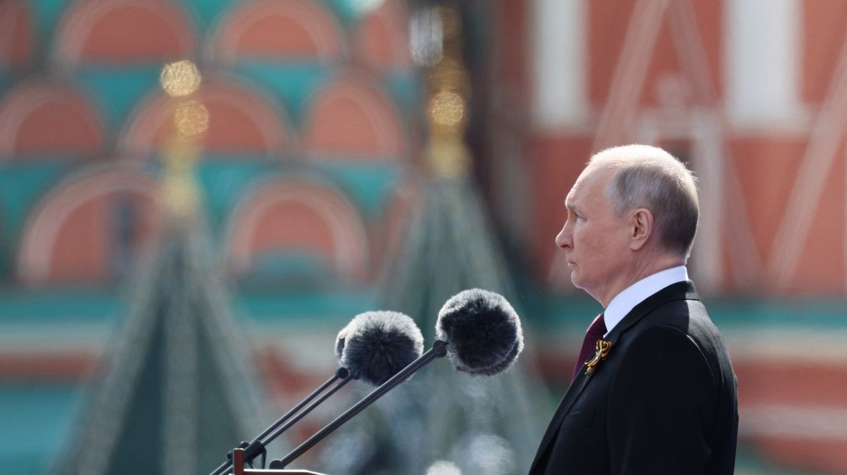 Putin na Rudém náměstí: Znova proti nám rozpoutali válku